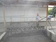 Zubereitung des Heilschlamms Fango (©Foto: Anke Sieker)